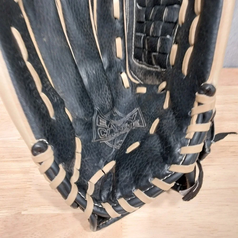 Adidas Youth Baseball Glove Eazy Close Synthetic Leather 11.5 Inch Black Tan